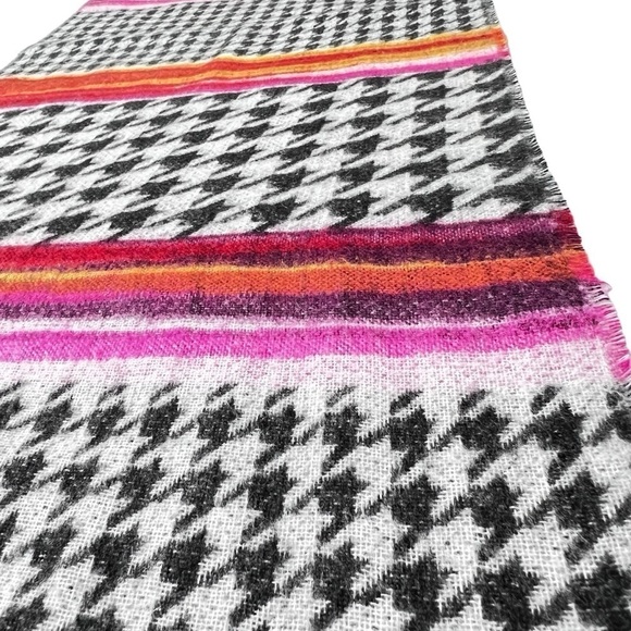 NWOT FRAAS Feel Cashmink Black White Houndstooth Multi Colored Oversized Scarf - Picture 8 of 16